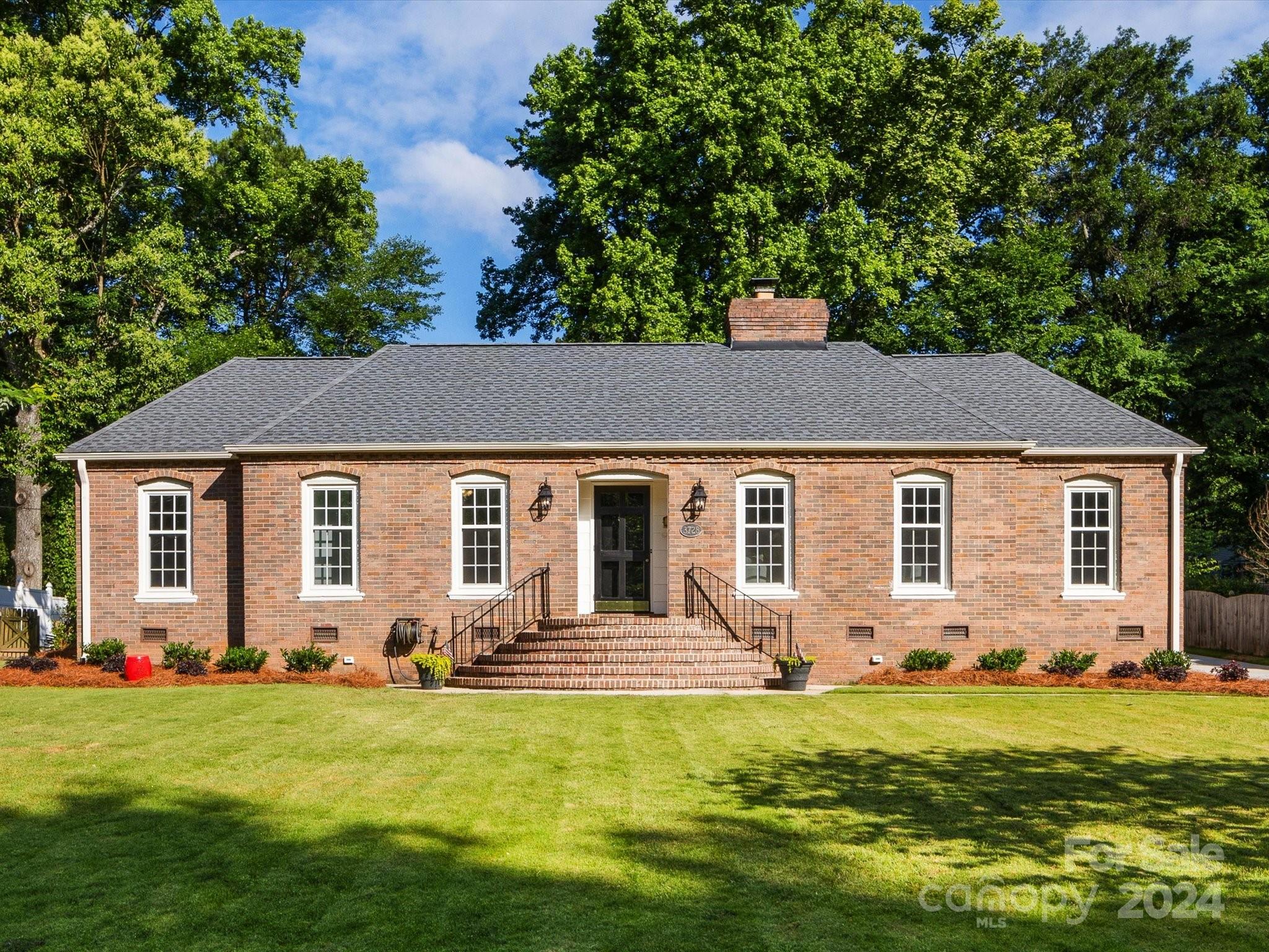 3728 Severn Avenue Charlotte NC 28210