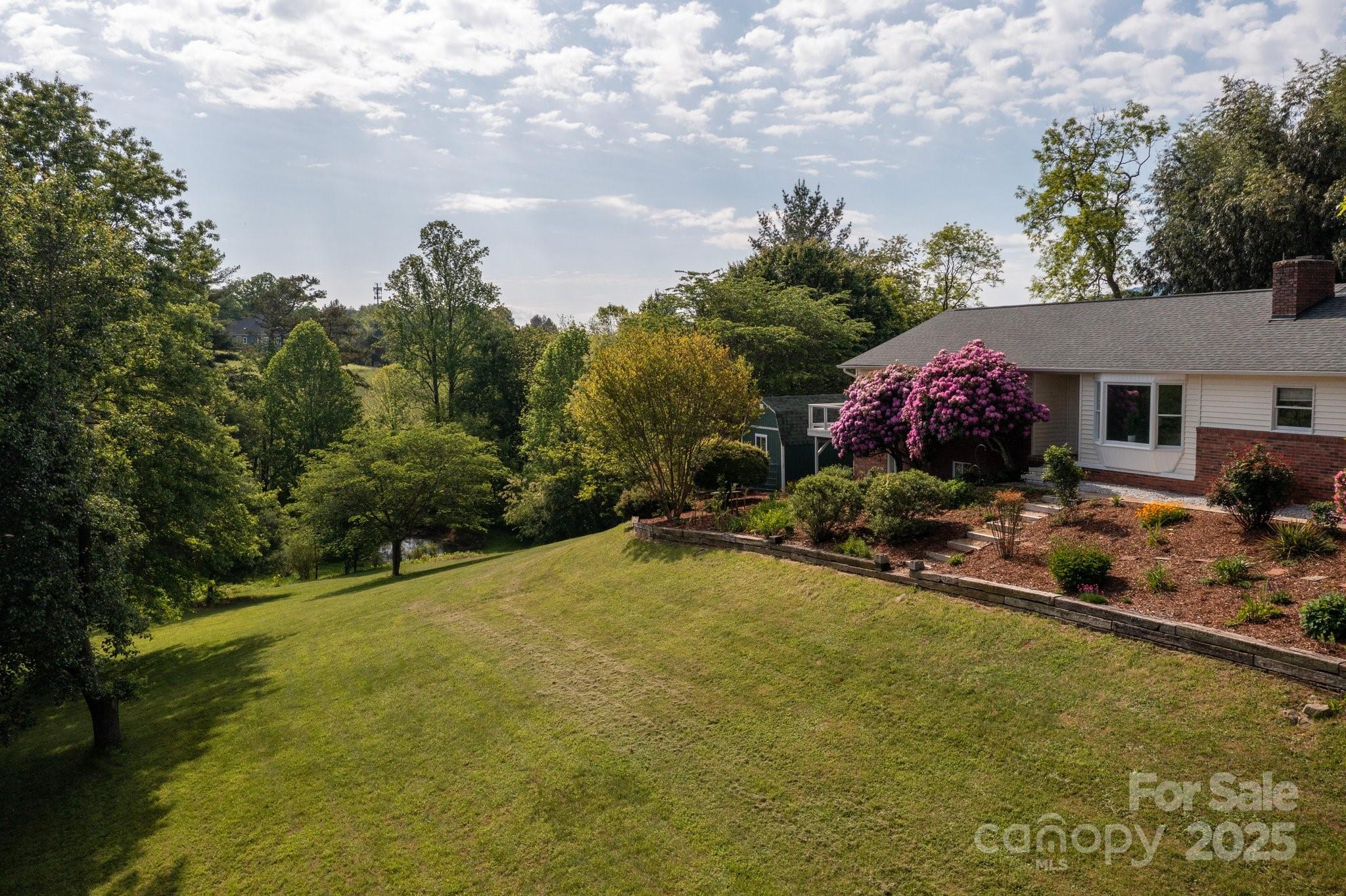 1572 Alexander Road Leicester NC 28748