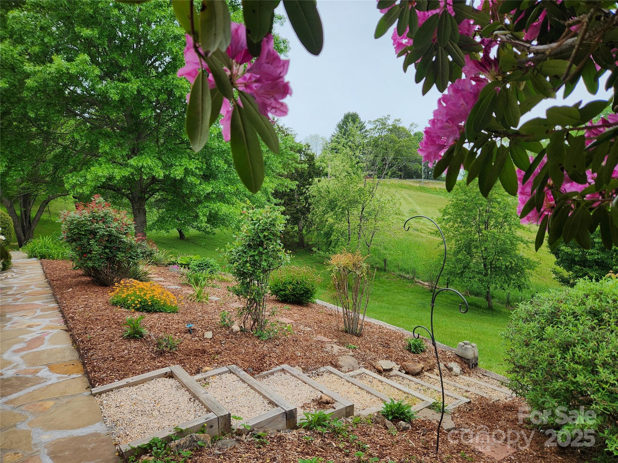 1572 Alexander Road Leicester NC 28748