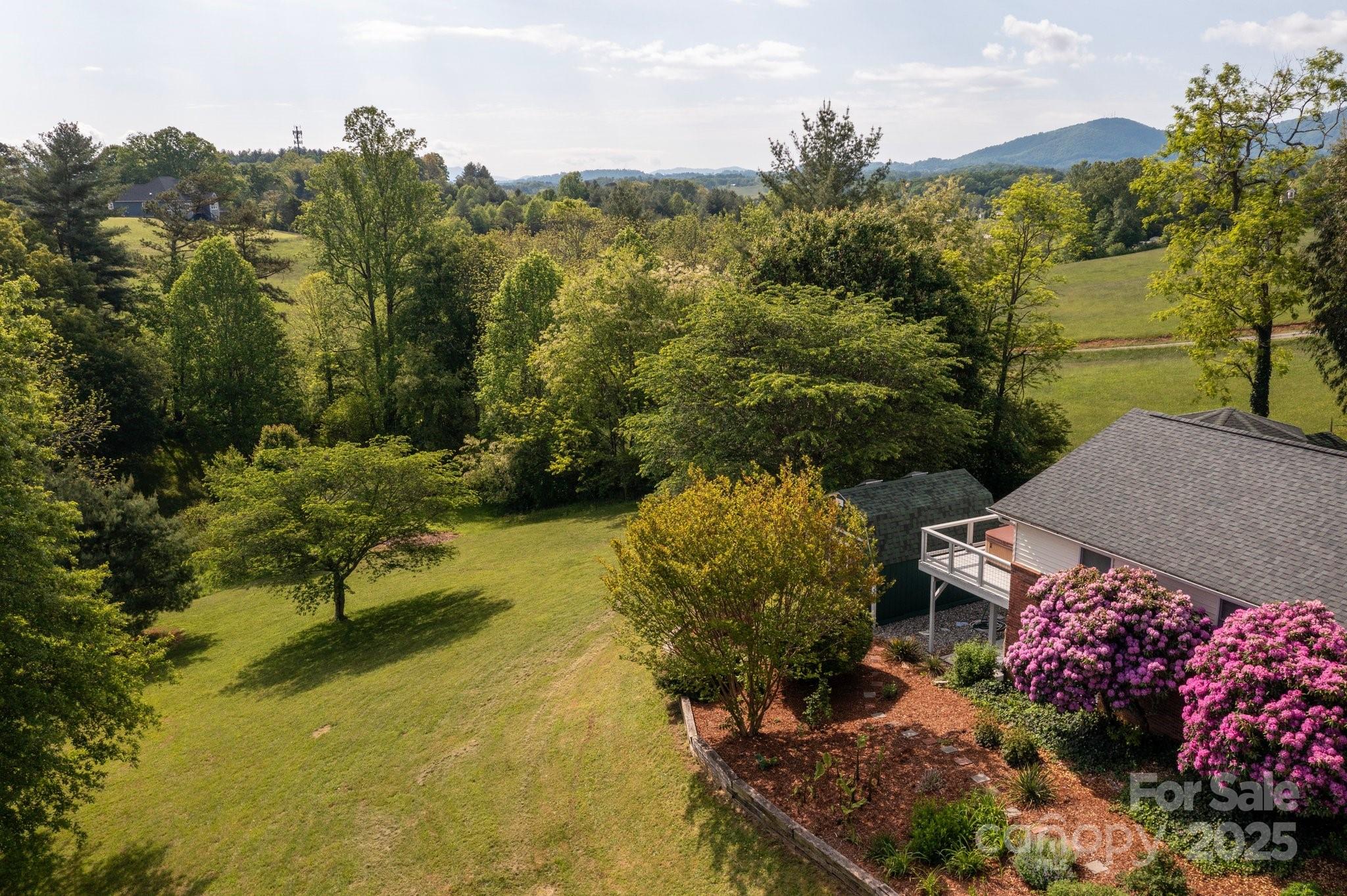 1572 Alexander Road Leicester NC 28748