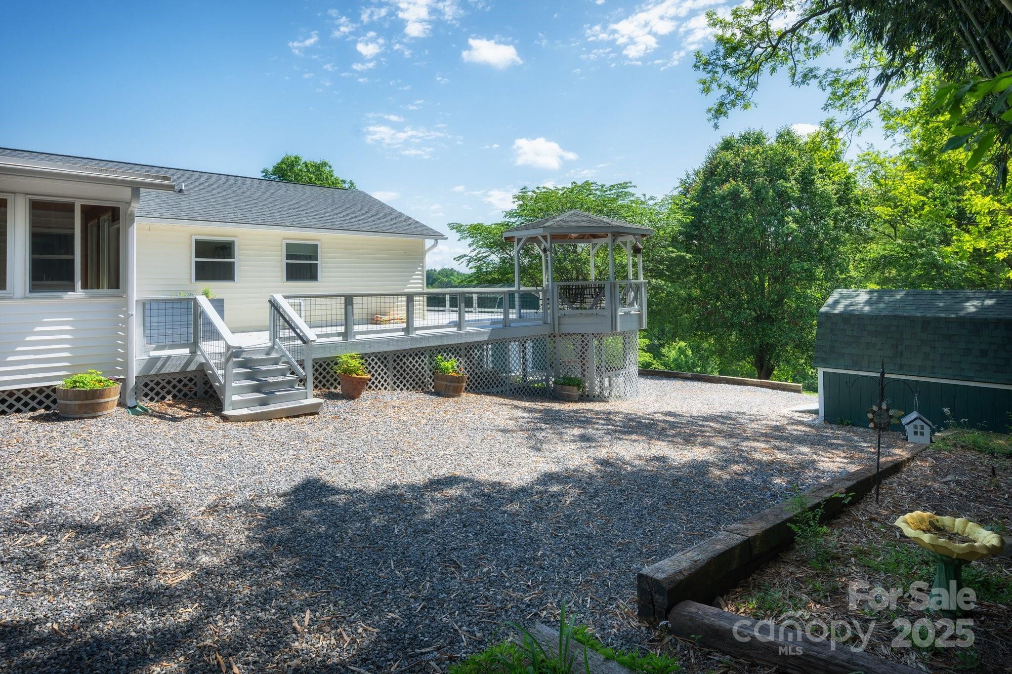1572 Alexander Road Leicester NC 28748