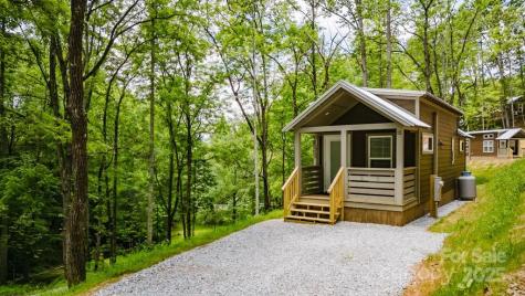 15 Pinehurst Drive Bryson City NC 28713