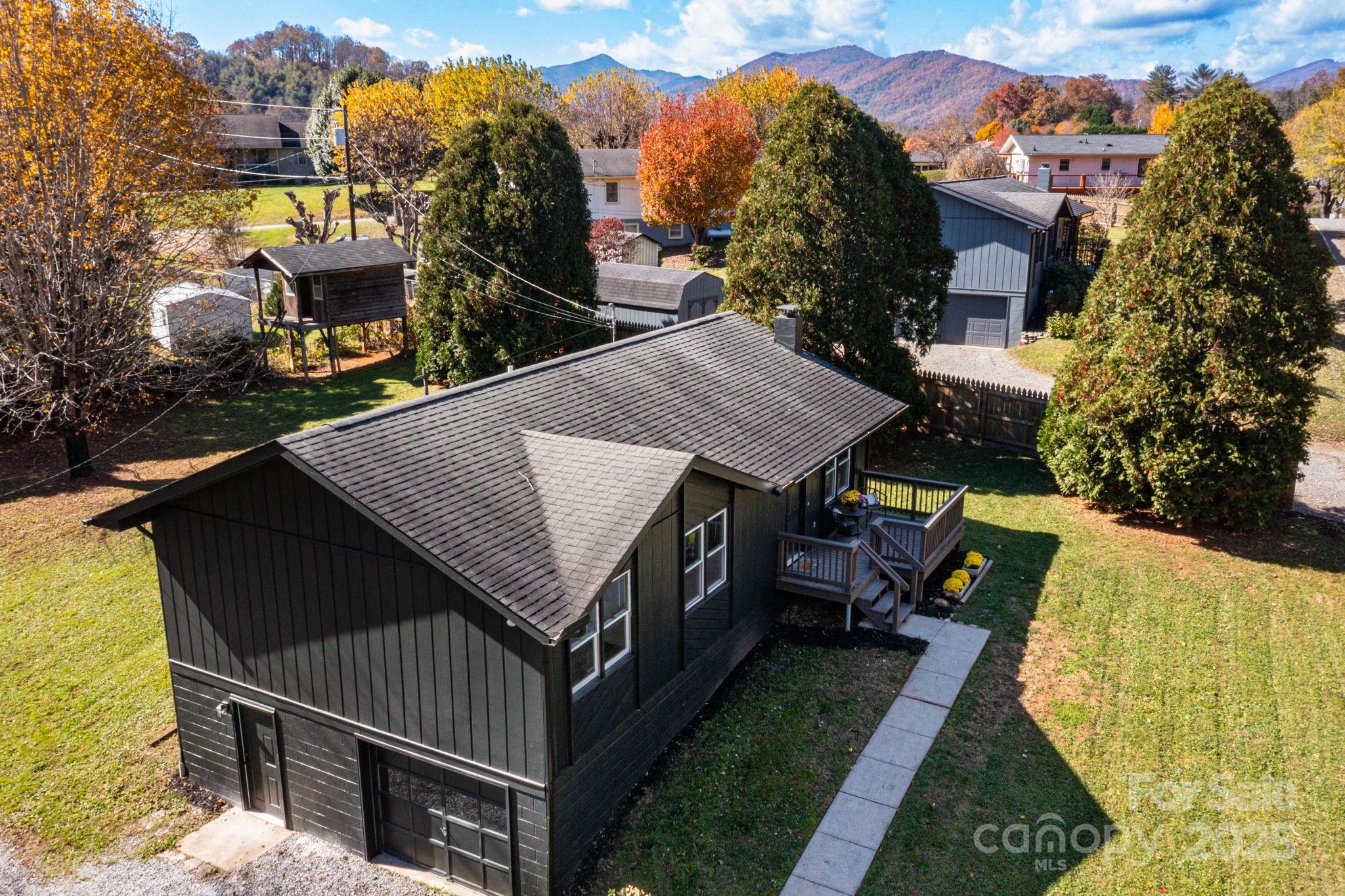182 Dock Ratcliffe Road Waynesville NC 28786