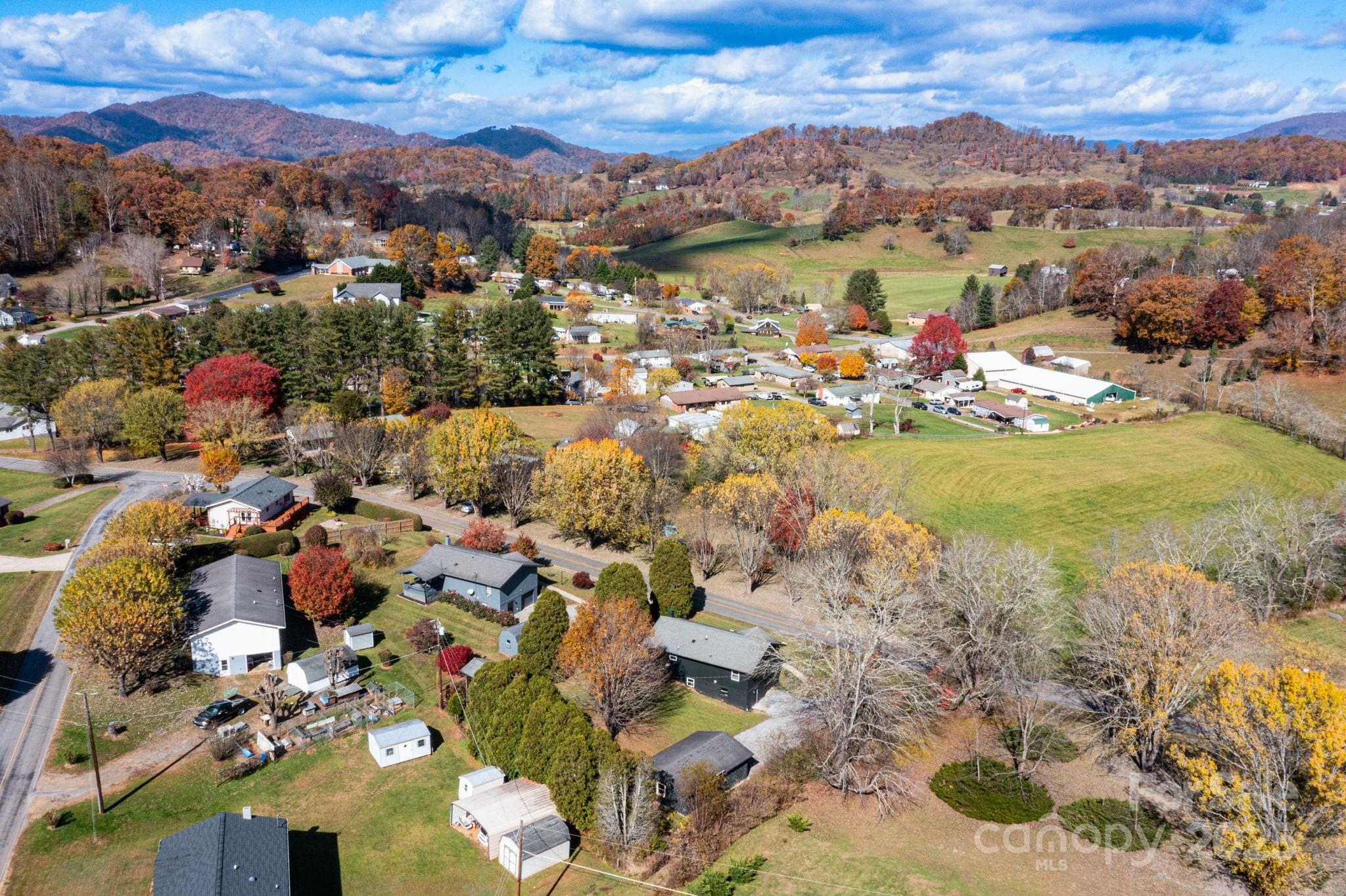 182 Dock Ratcliffe Road Waynesville NC 28786