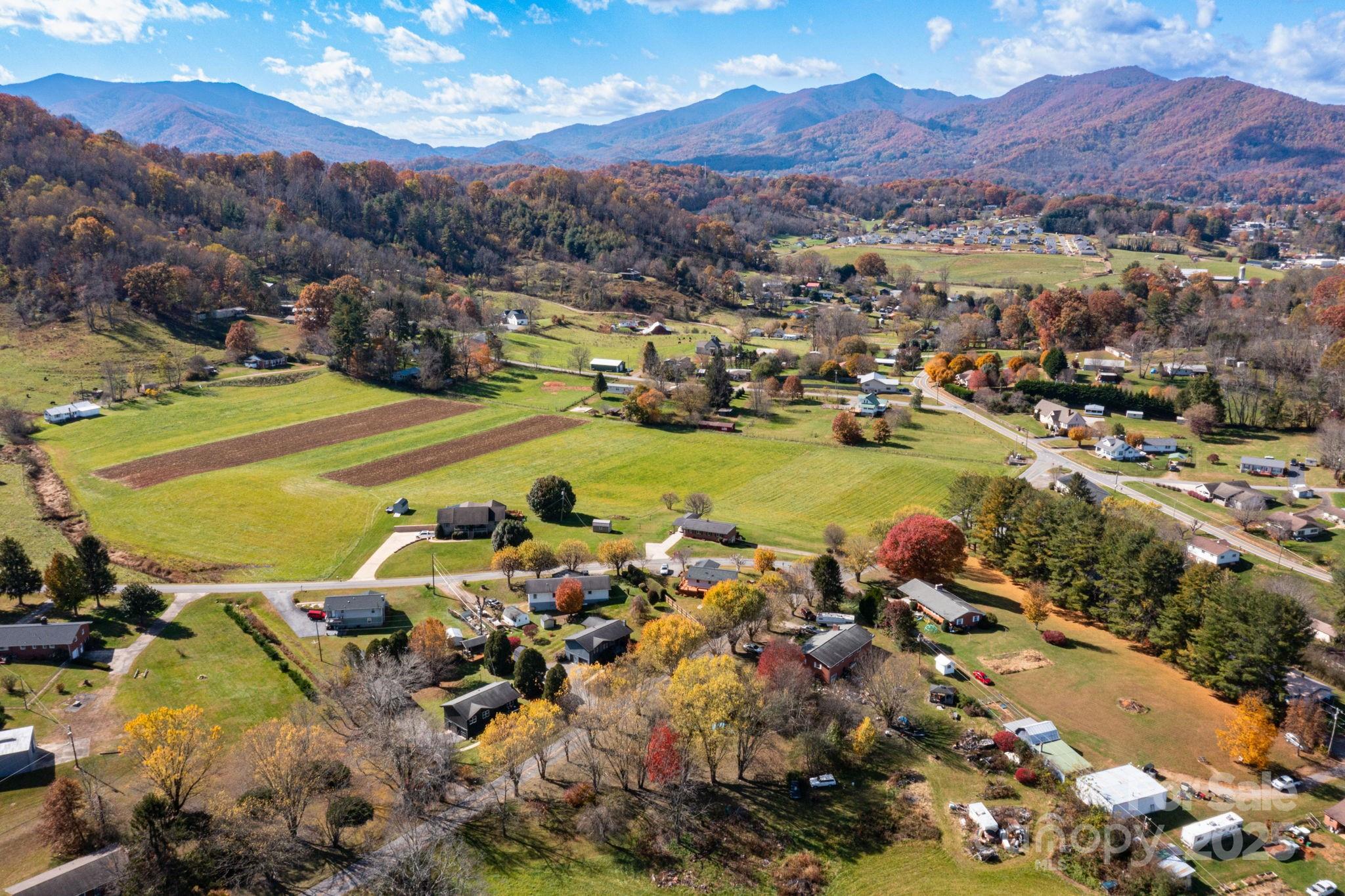 182 Dock Ratcliffe Road Waynesville NC 28786