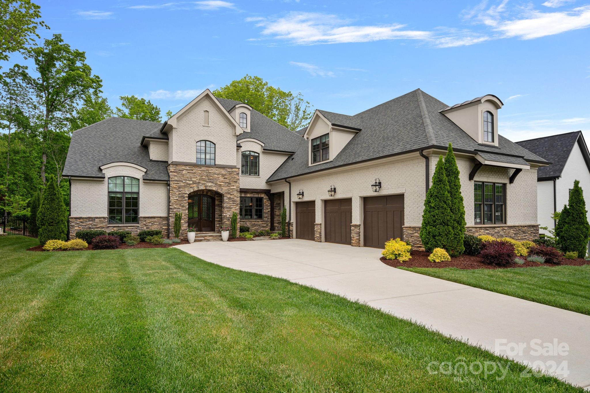 1031 Arborfield Drive Matthews NC 28105