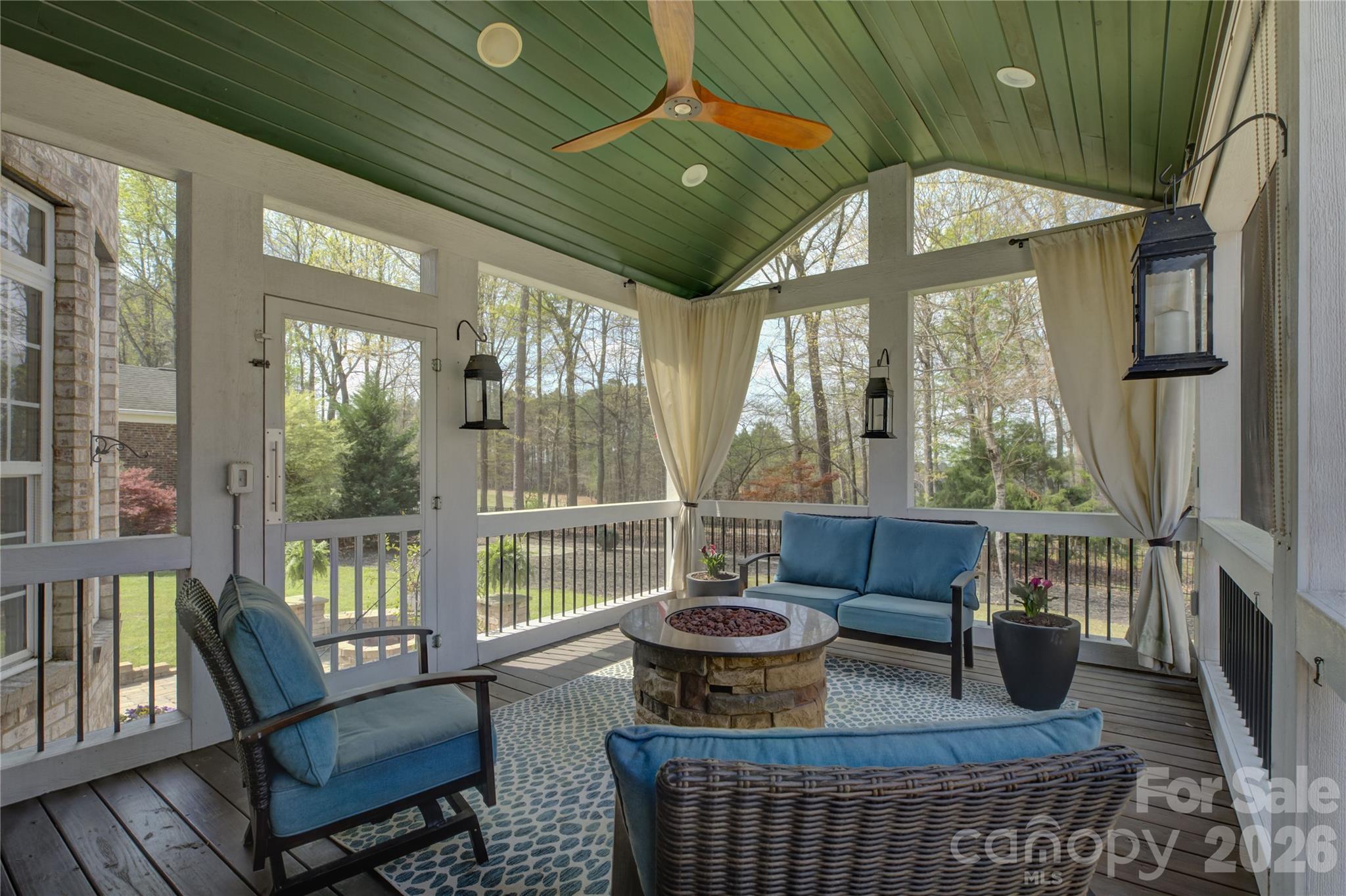 16915 Turtle Point Road Charlotte NC 28278
