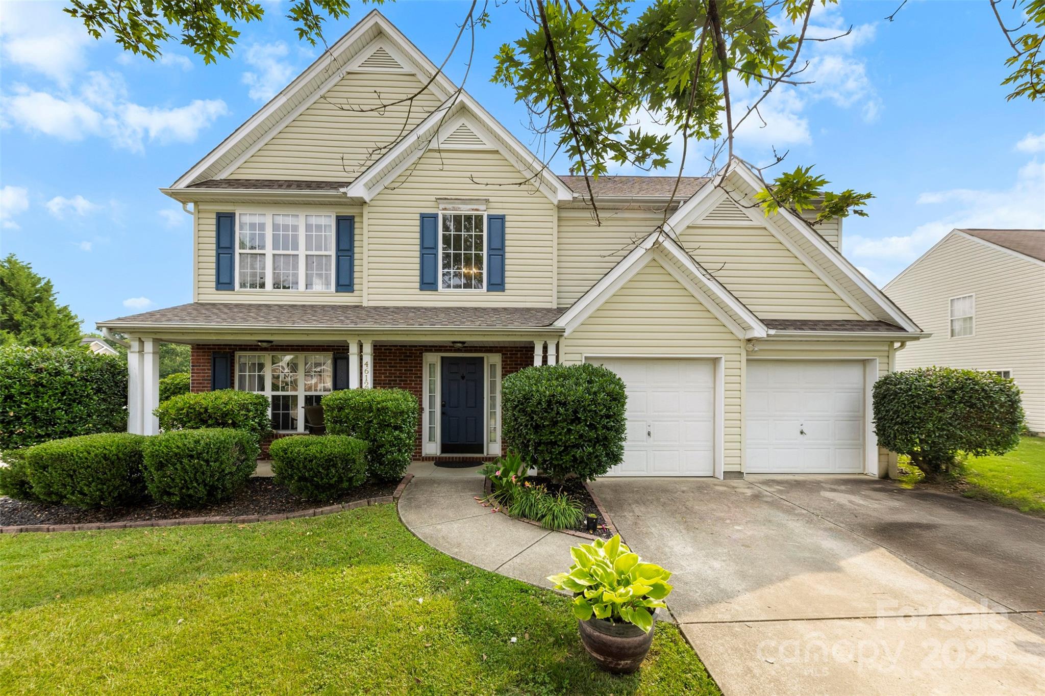 4612 Maple Crest Place Harrisburg NC 28075