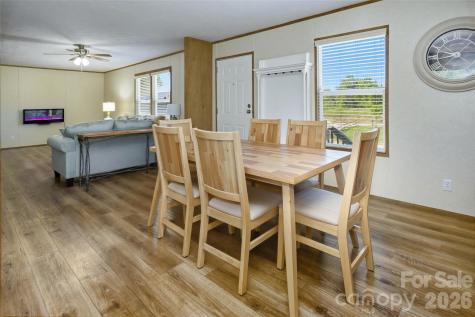 123 Big Oak Road Hendersonville NC 28792
