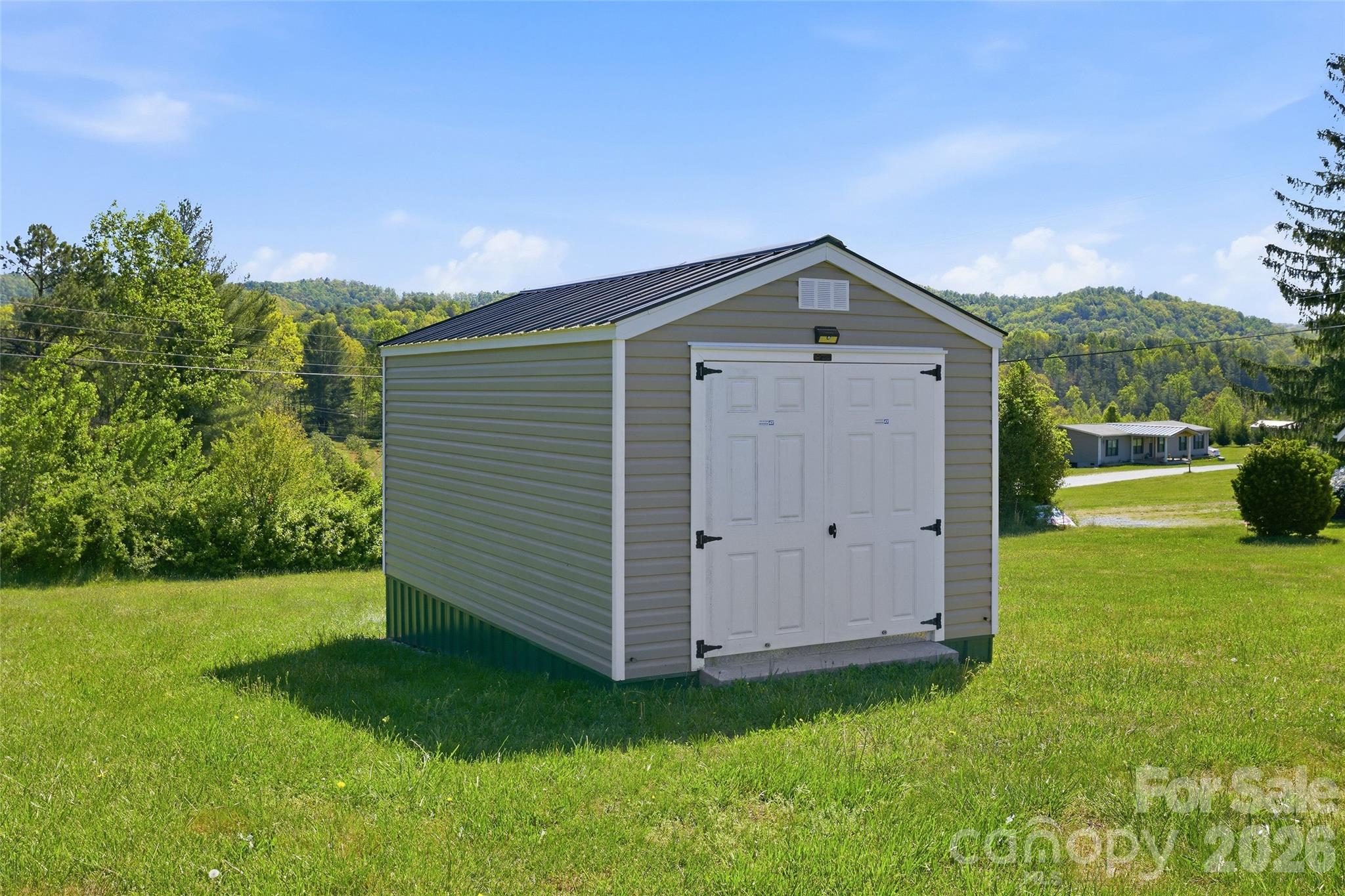 123 Big Oak Road Hendersonville NC 28792