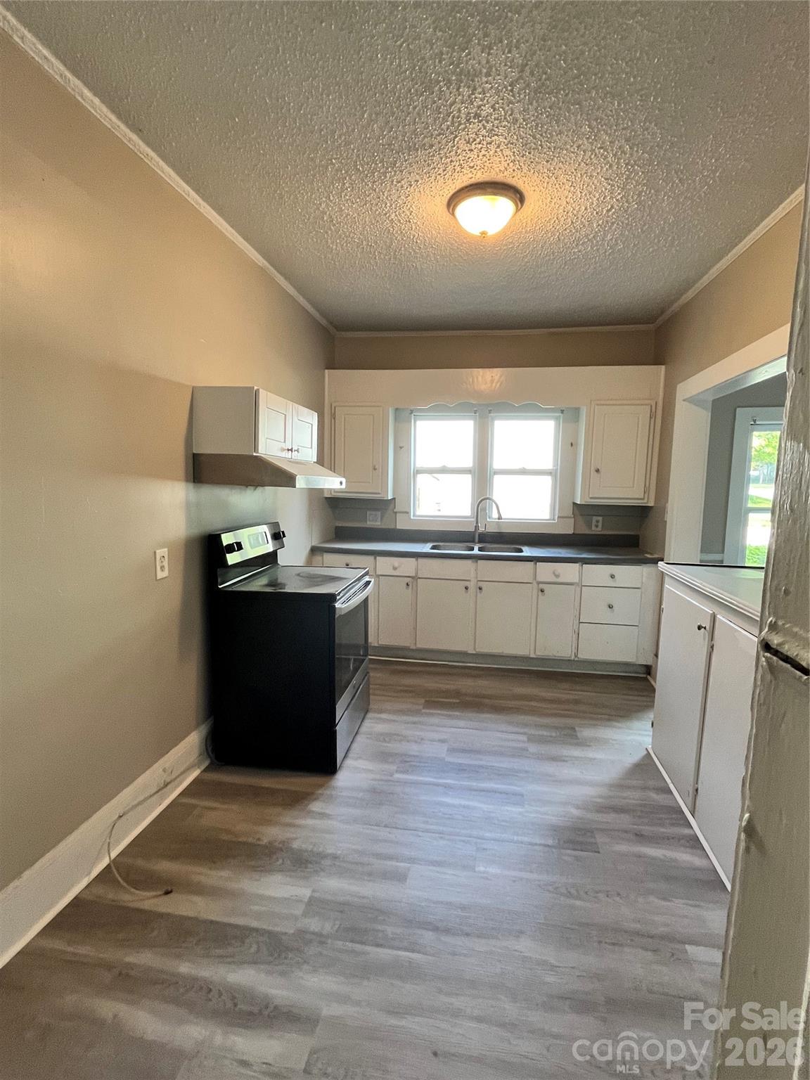 107 E Georgia Avenue Bessemer City NC 28016