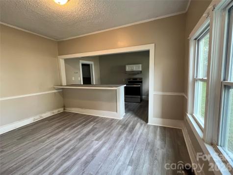 107 E Georgia Avenue Bessemer City NC 28016