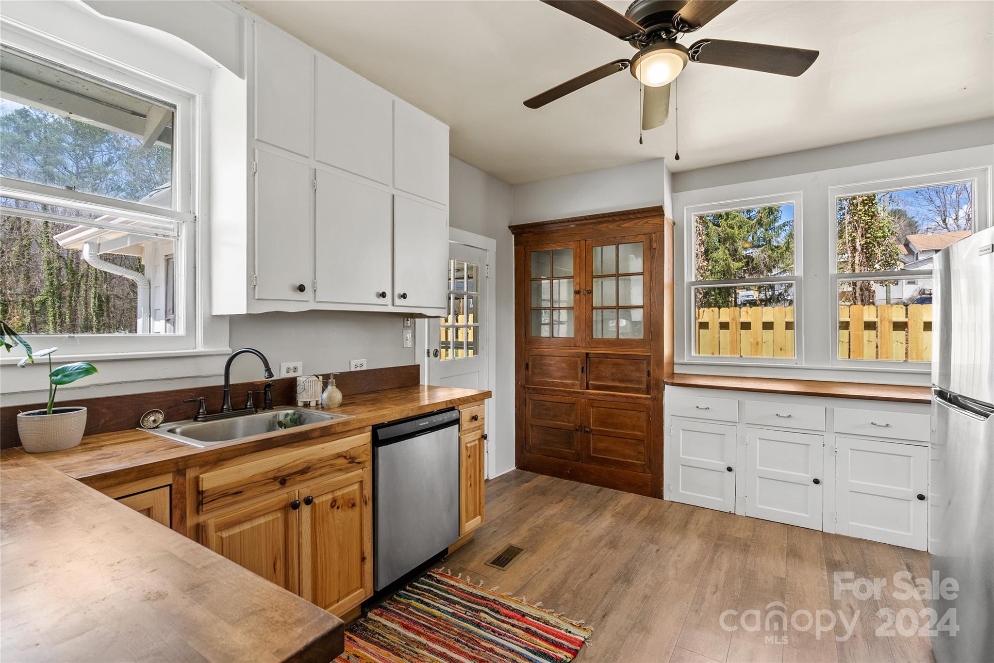 63 Gash Farm Road Asheville NC 28805