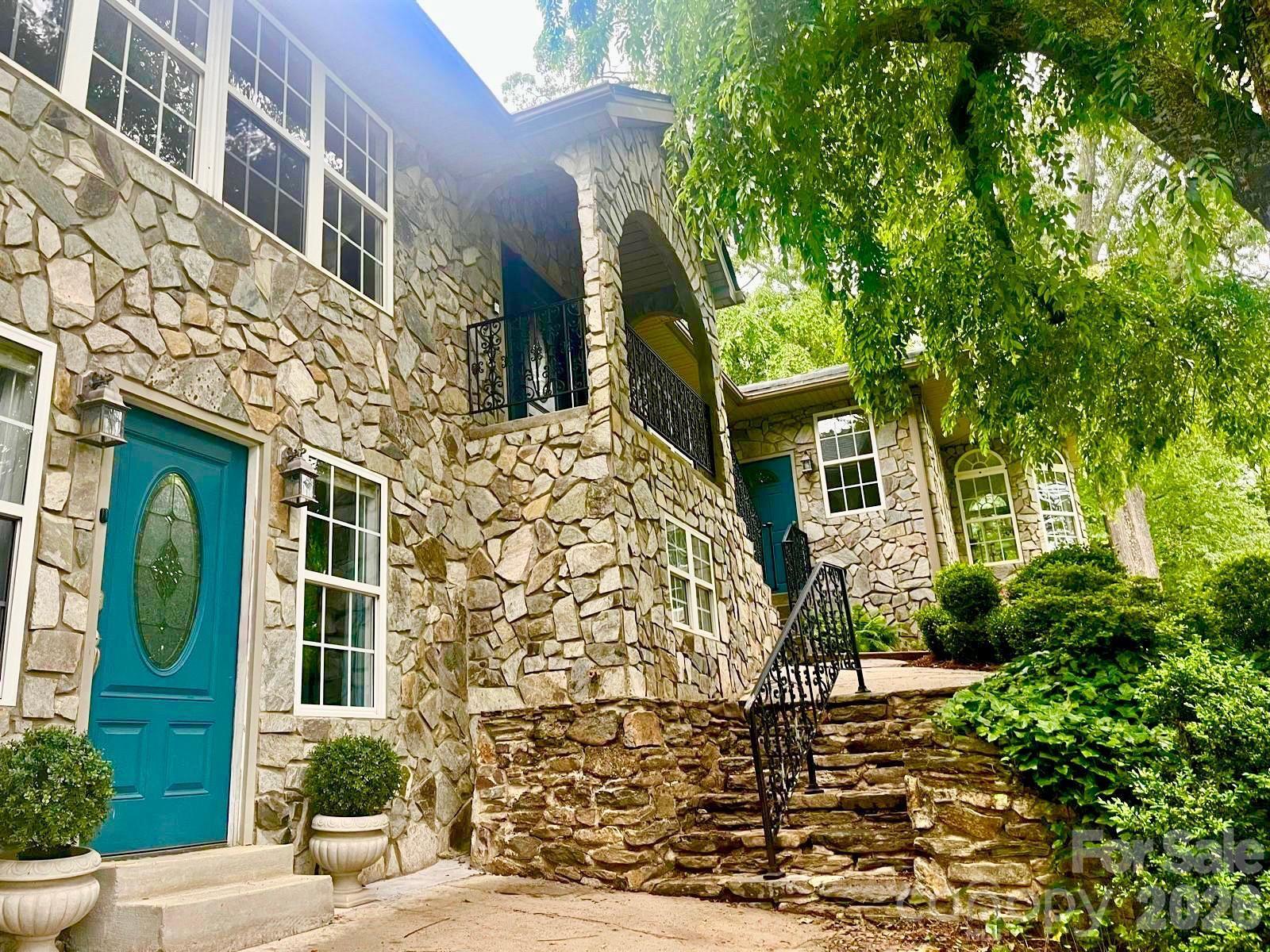 3 Northwood Road Asheville NC 28804