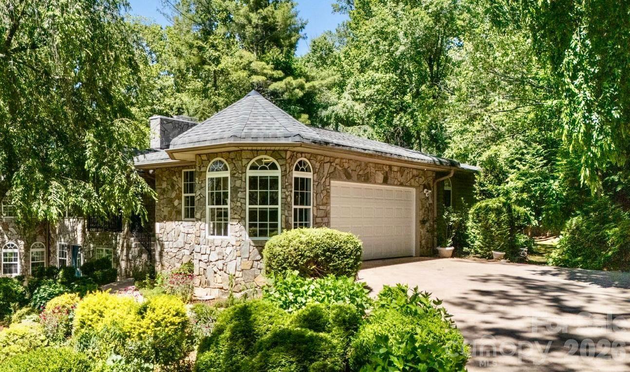 3 Northwood Road Asheville NC 28804