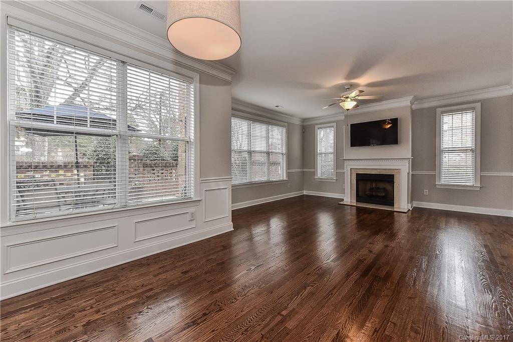 4616 Hunter Crest Lane Charlotte NC 28209