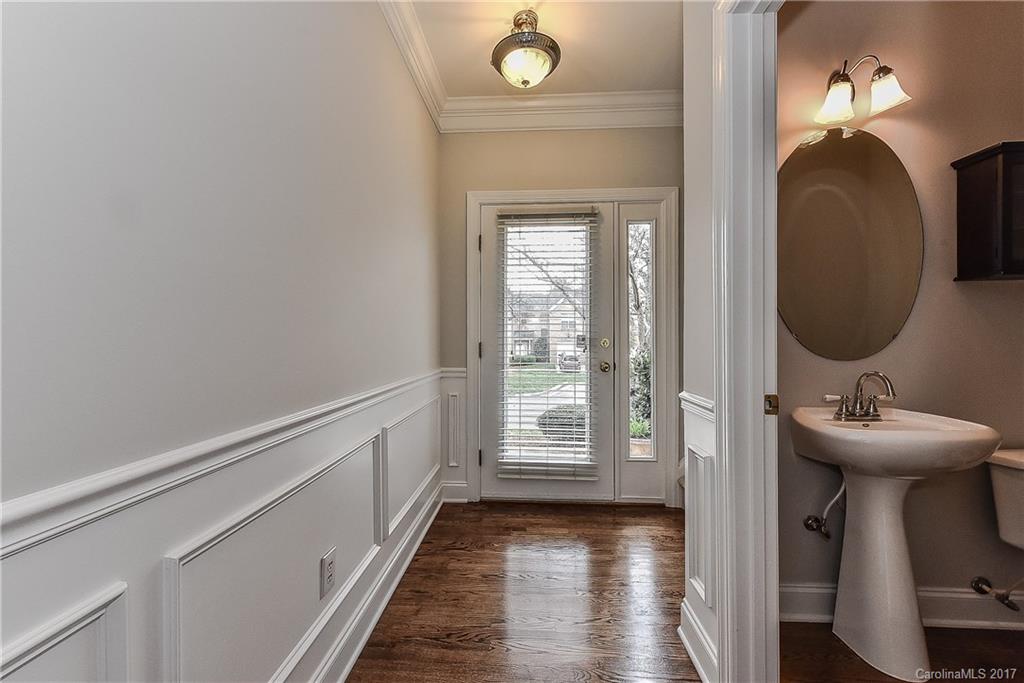 4616 Hunter Crest Lane Charlotte NC 28209