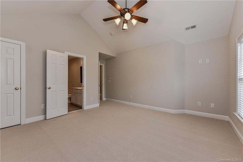 4616 Hunter Crest Lane Charlotte NC 28209