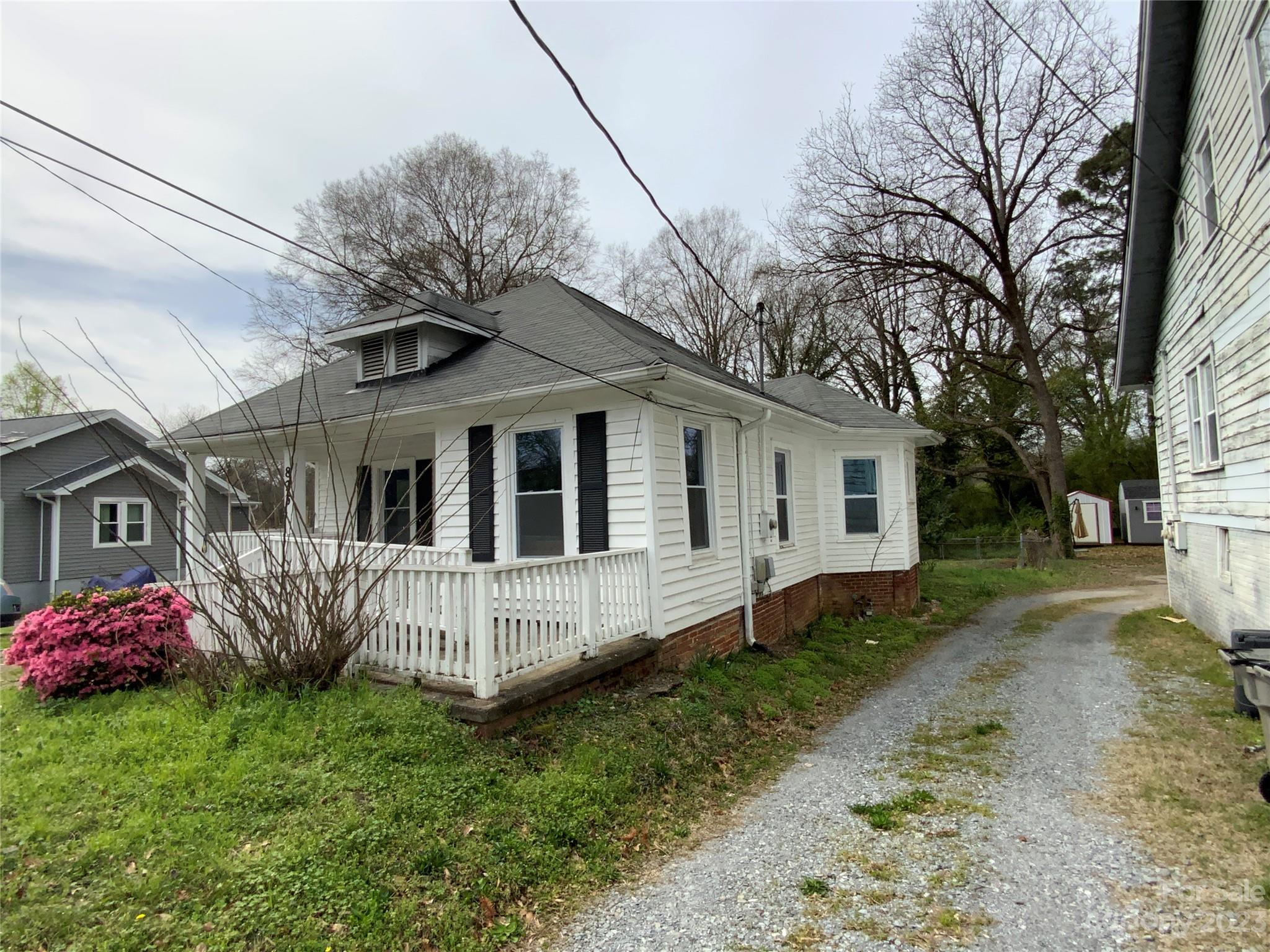 825 S Chester Street Gastonia NC 28052