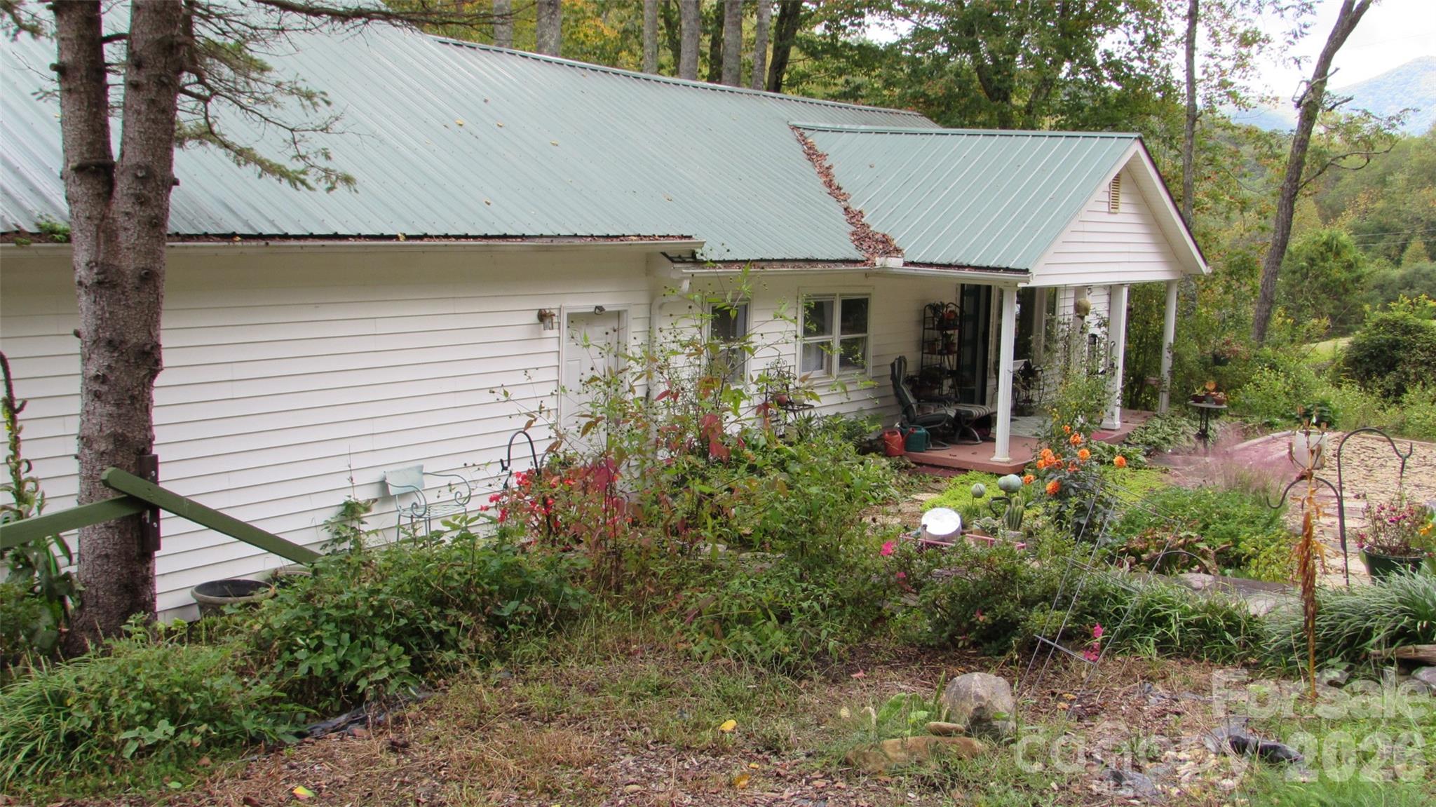 524 Clear Creek Road Burnsville NC 28714