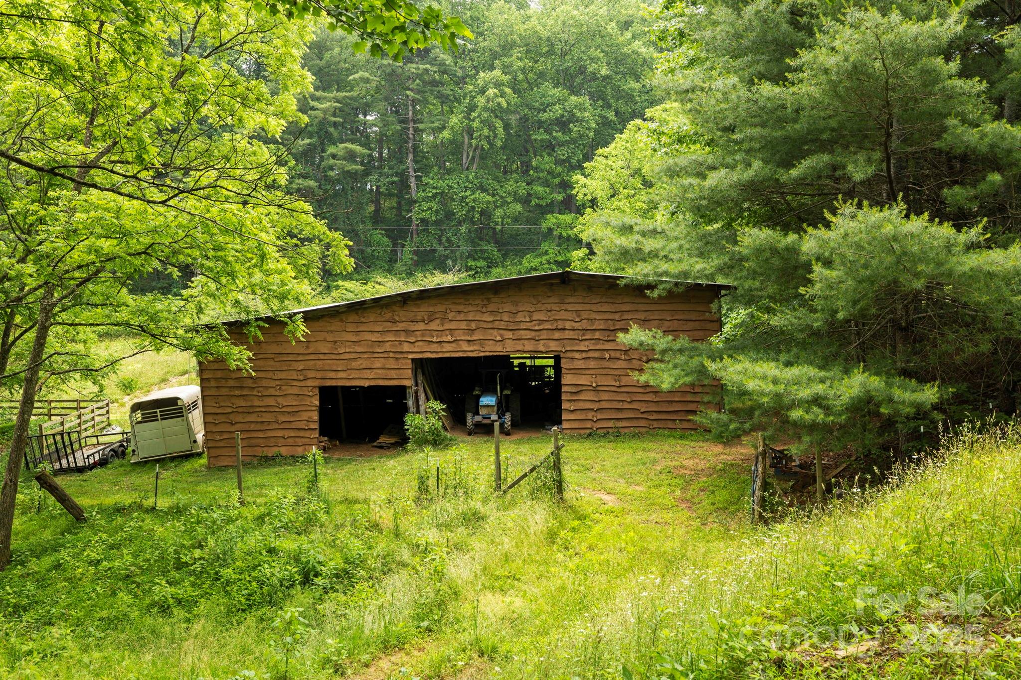51 Homefire Cove Cove Leicester NC 28748