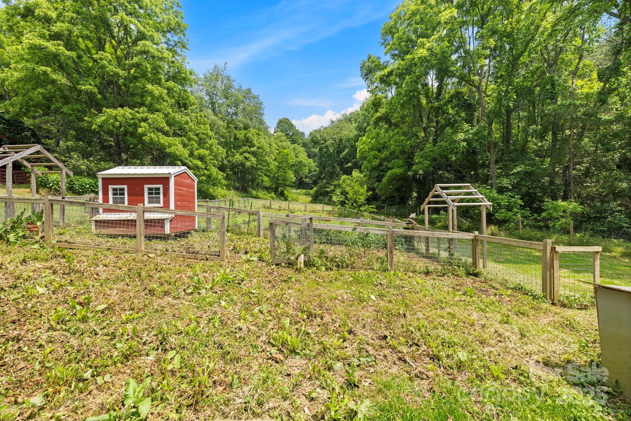 51 Homefire Cove Cove Leicester NC 28748
