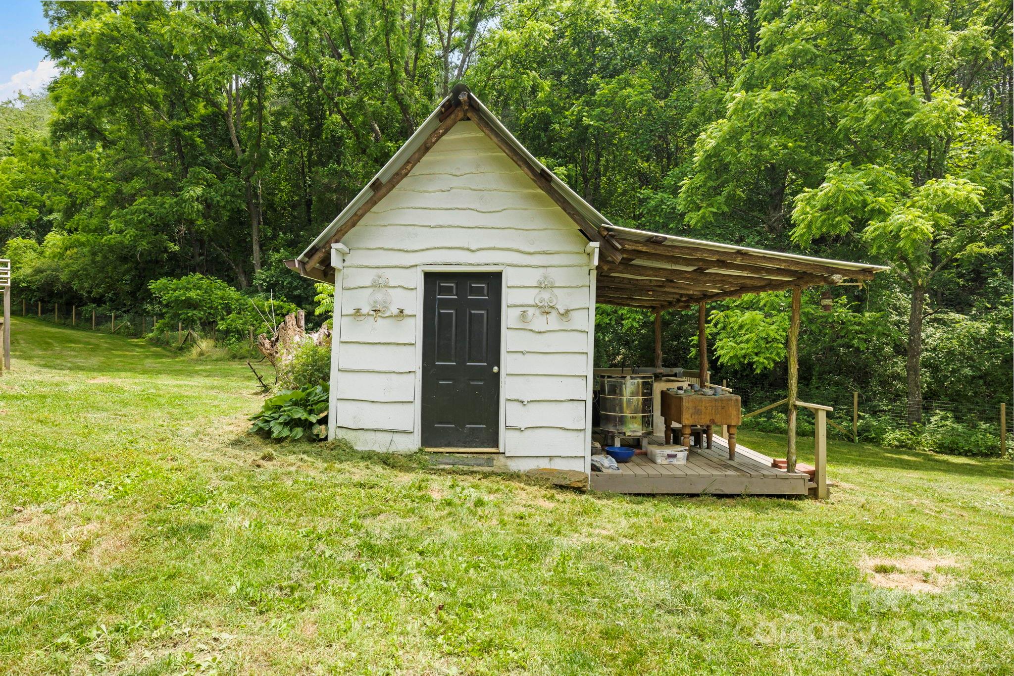 51 Homefire Cove Cove Leicester NC 28748