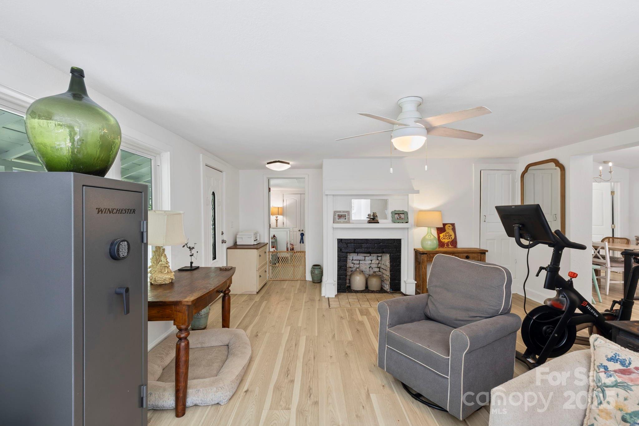 51 Homefire Cove Cove Leicester NC 28748