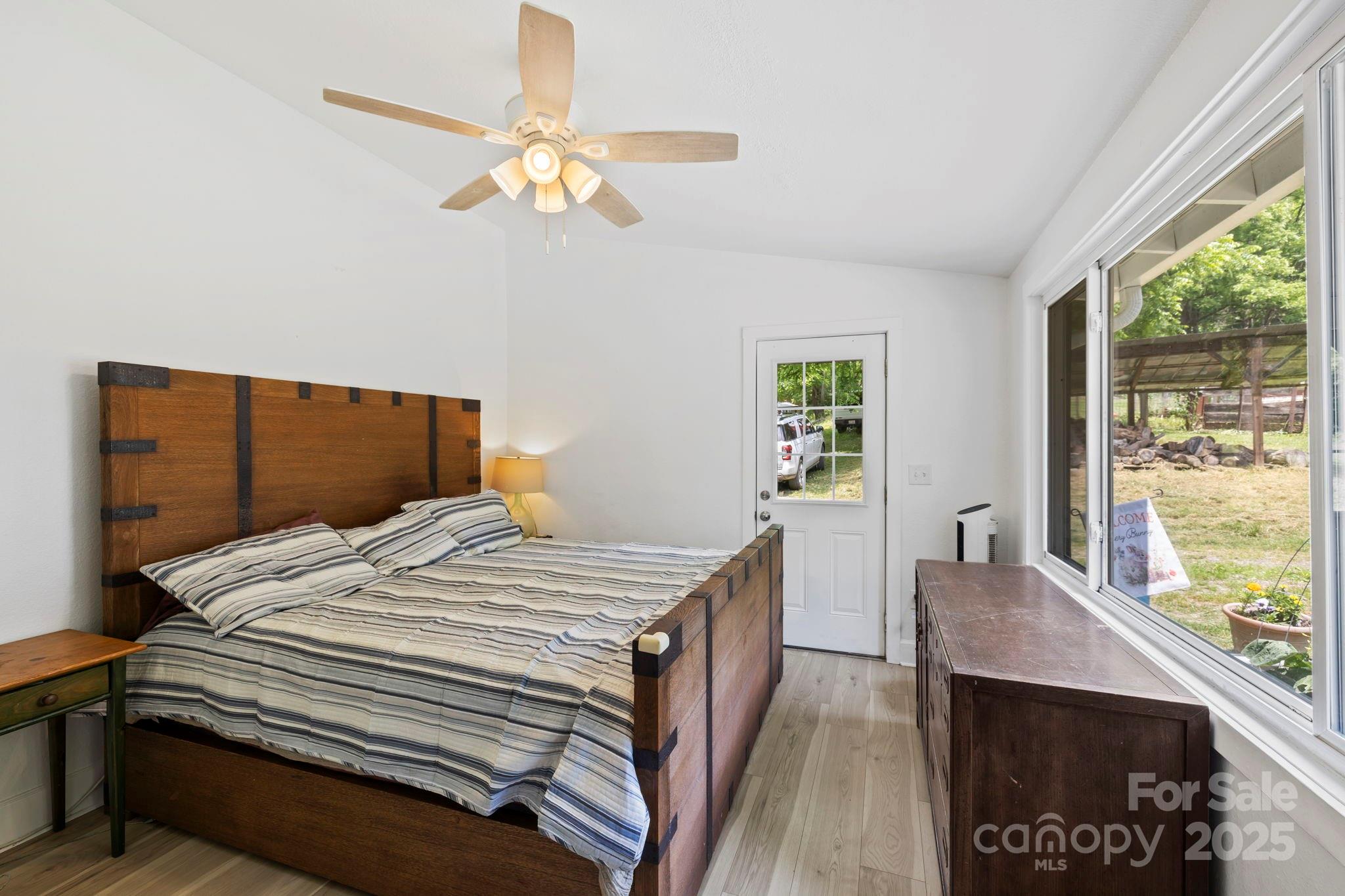 51 Homefire Cove Cove Leicester NC 28748