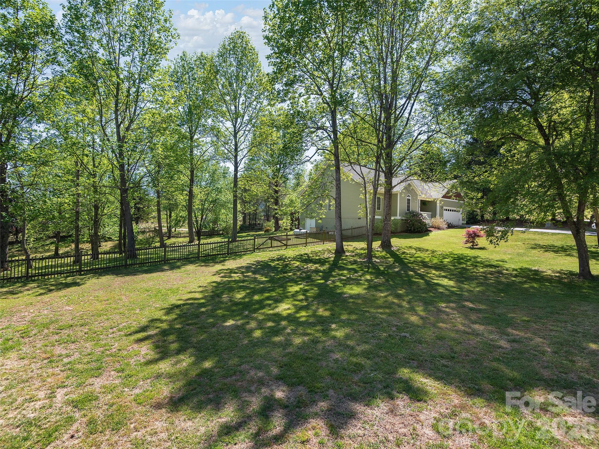 37 Crimson Lane Hendersonville NC 28792