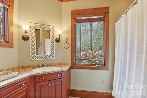 46 Mills Creek Drive Lake Toxaway NC 28747
