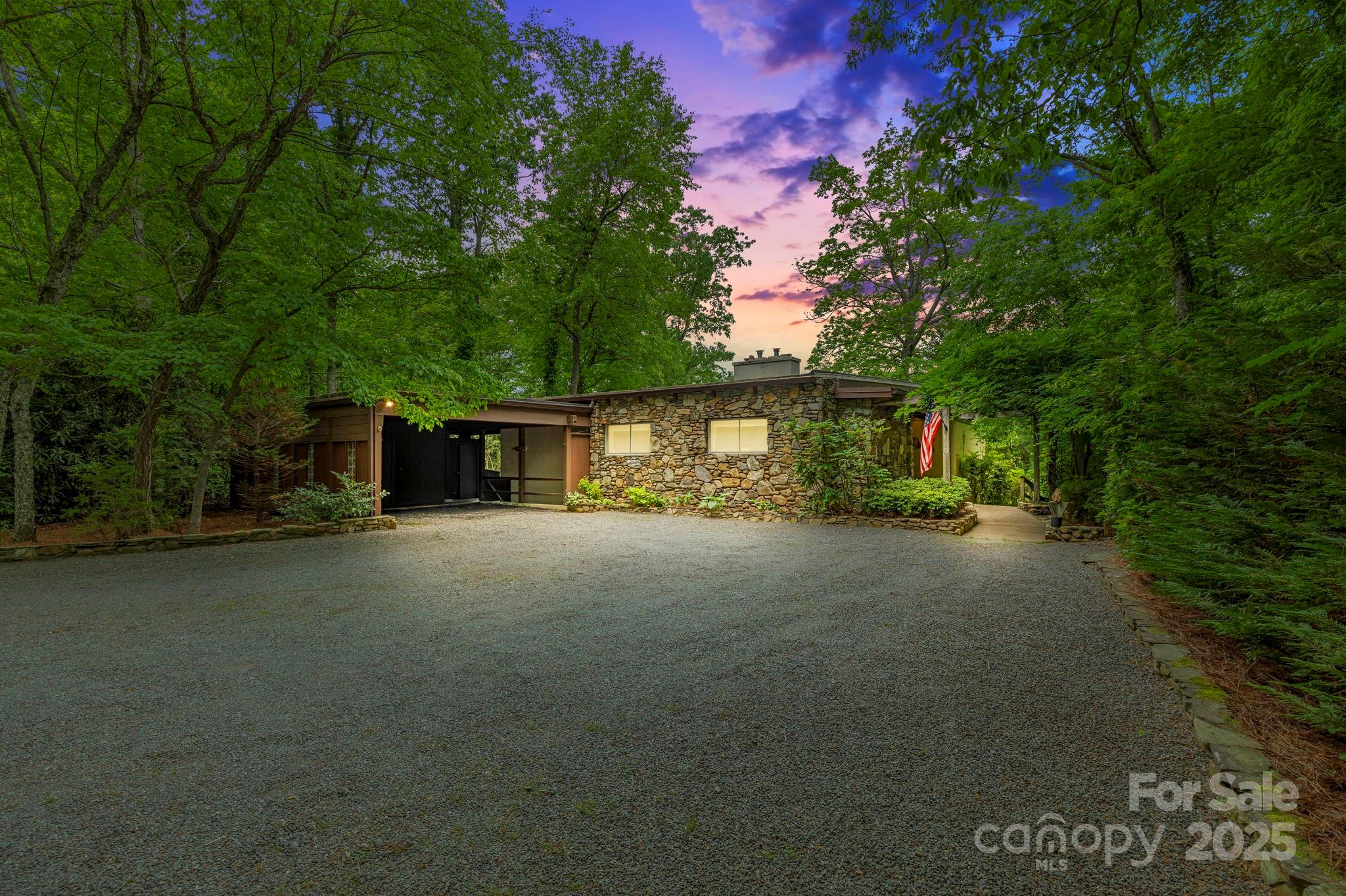 21 Rhododendron Road Black Mountain NC 28711