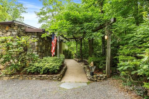 21 Rhododendron Road Black Mountain NC 28711