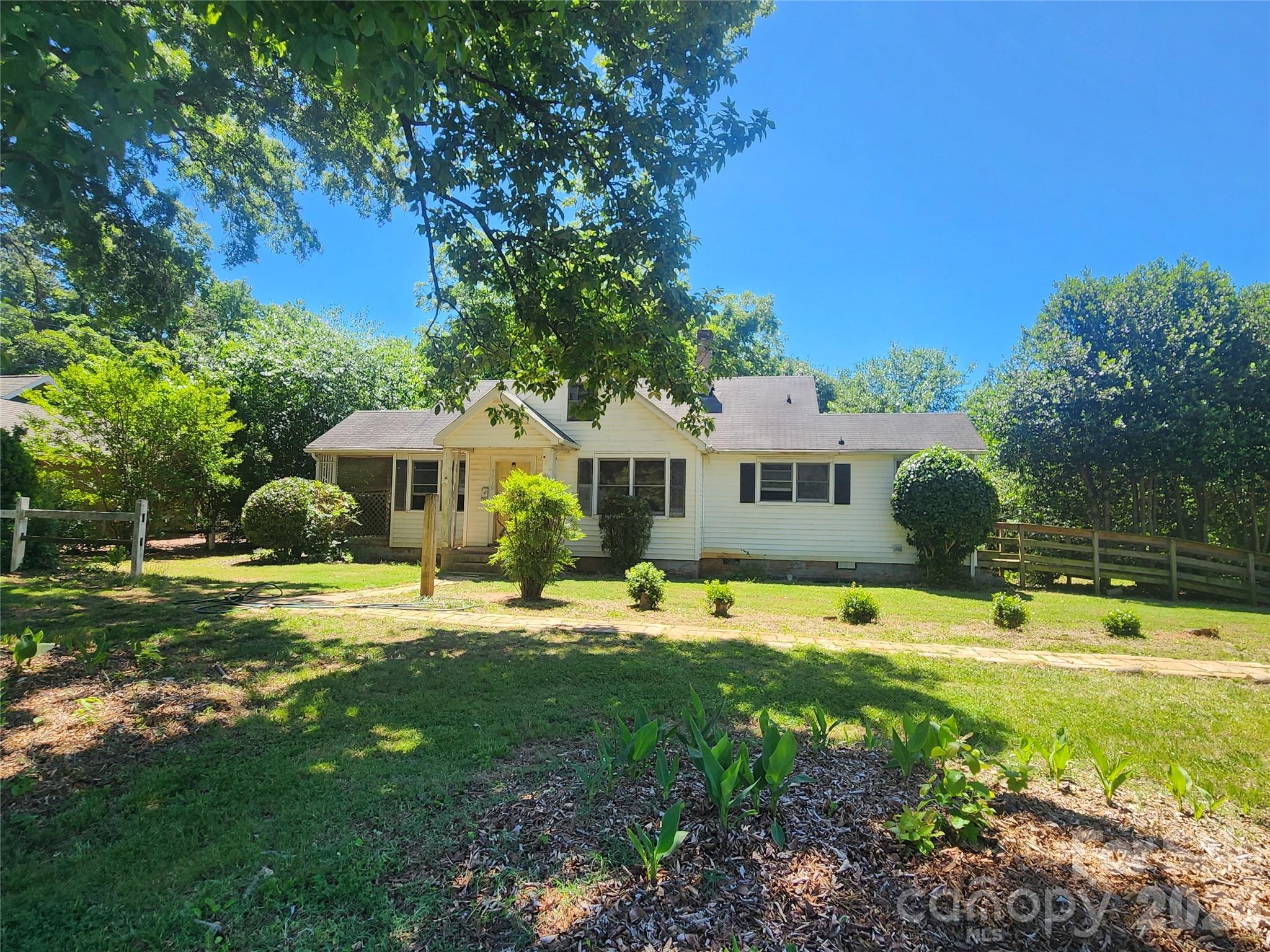 5510 Allen Road E Charlotte NC 28269
