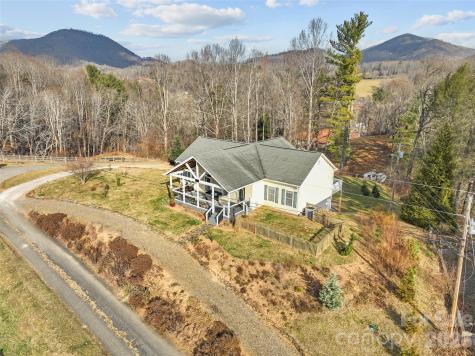 274 White Oak Circle Burnsville NC 28714