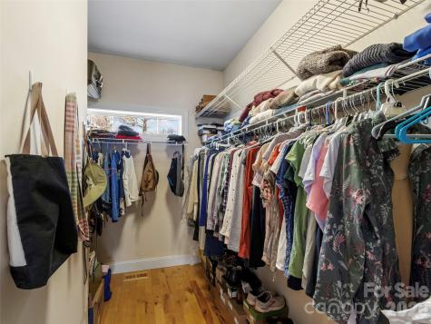 274 White Oak Circle Burnsville NC 28714