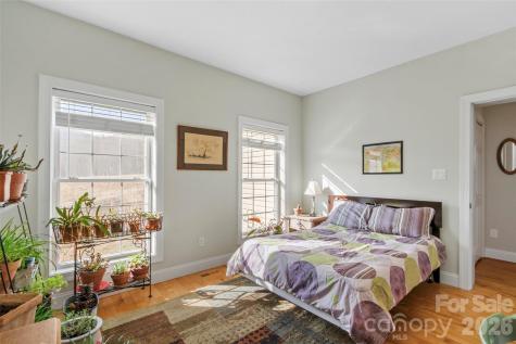 274 White Oak Circle Burnsville NC 28714