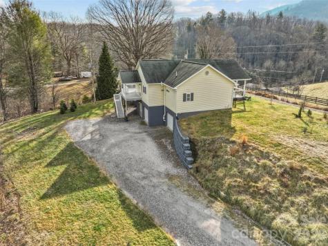 274 White Oak Circle Burnsville NC 28714