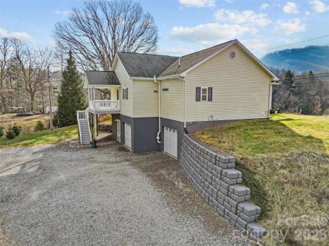 274 White Oak Circle Burnsville NC 28714