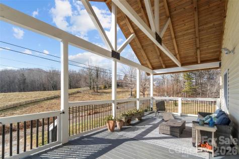 274 White Oak Circle Burnsville NC 28714