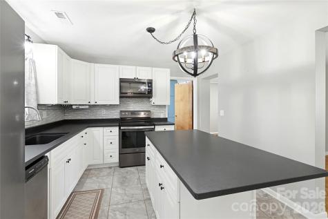279 Garden Lane Canton NC 28716