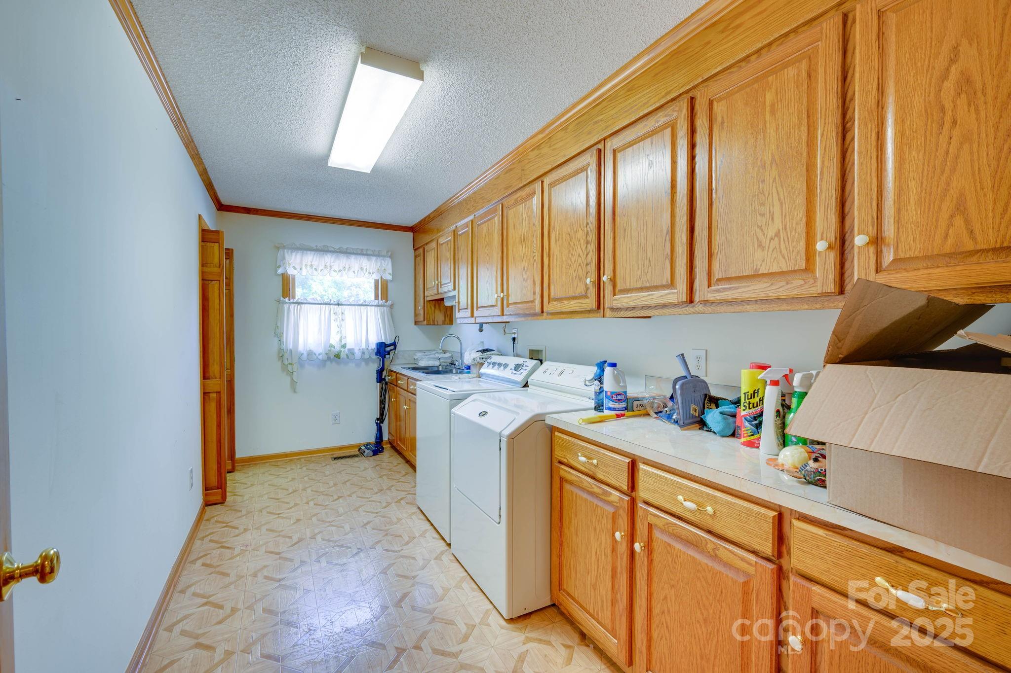 3132 Fox Den Circle Iron Station NC 28080