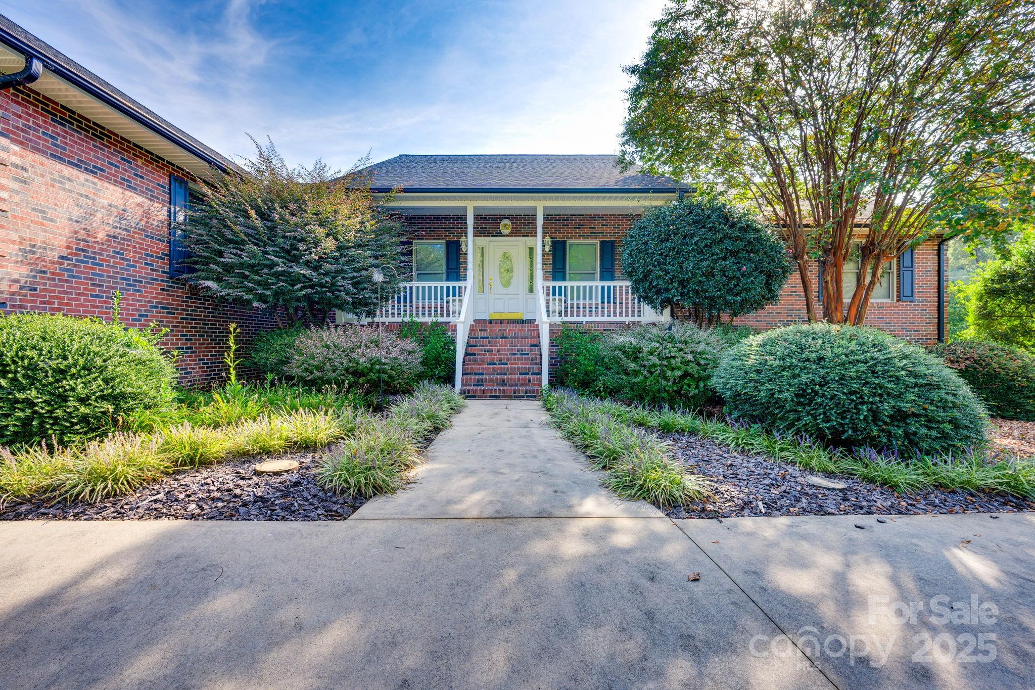 3132 Fox Den Circle Iron Station NC 28080