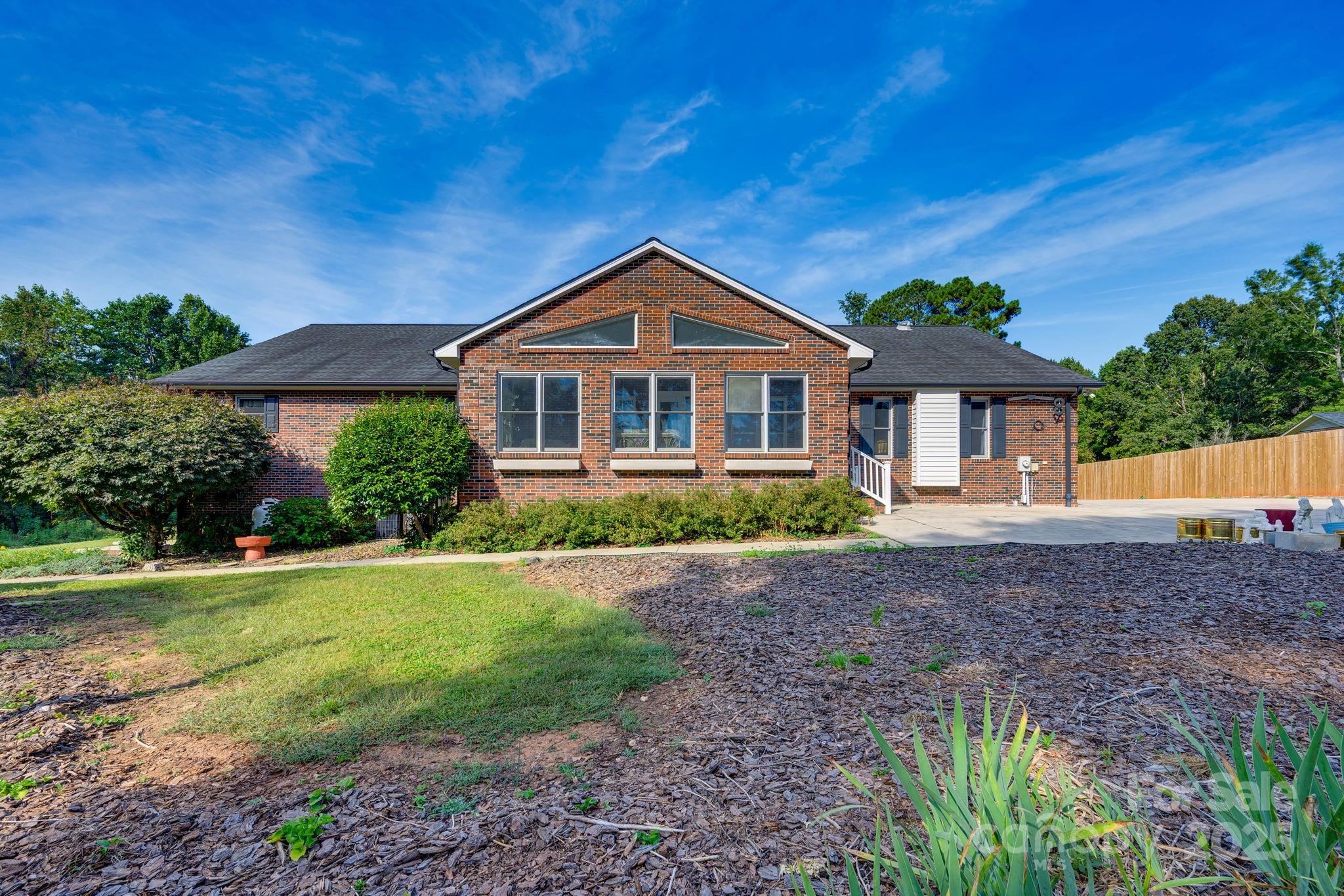3132 Fox Den Circle Iron Station NC 28080