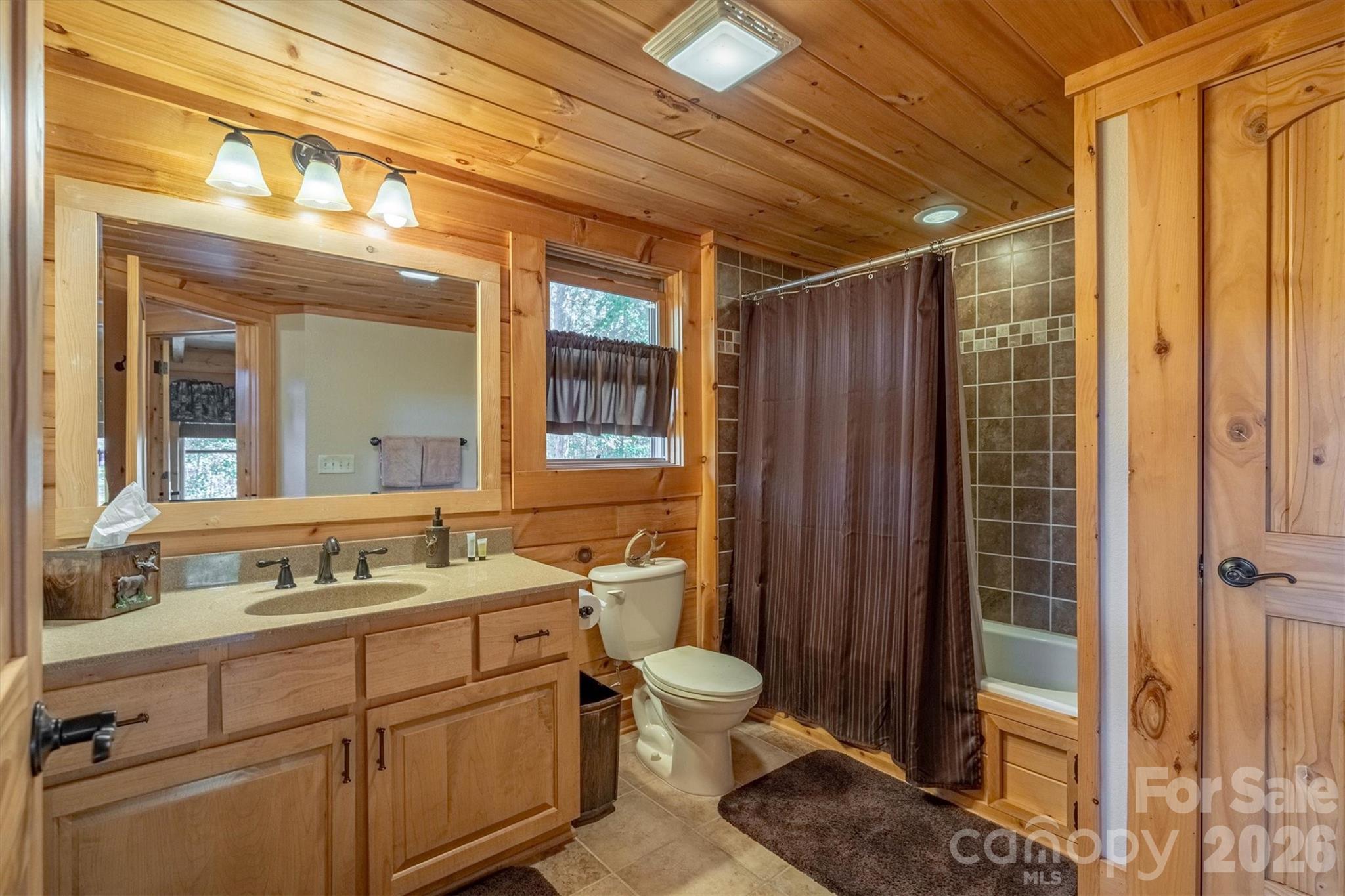 1143 Grandview Peaks Drive Nebo NC 28761