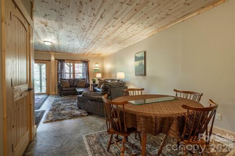 1143 Grandview Peaks Drive Nebo NC 28761