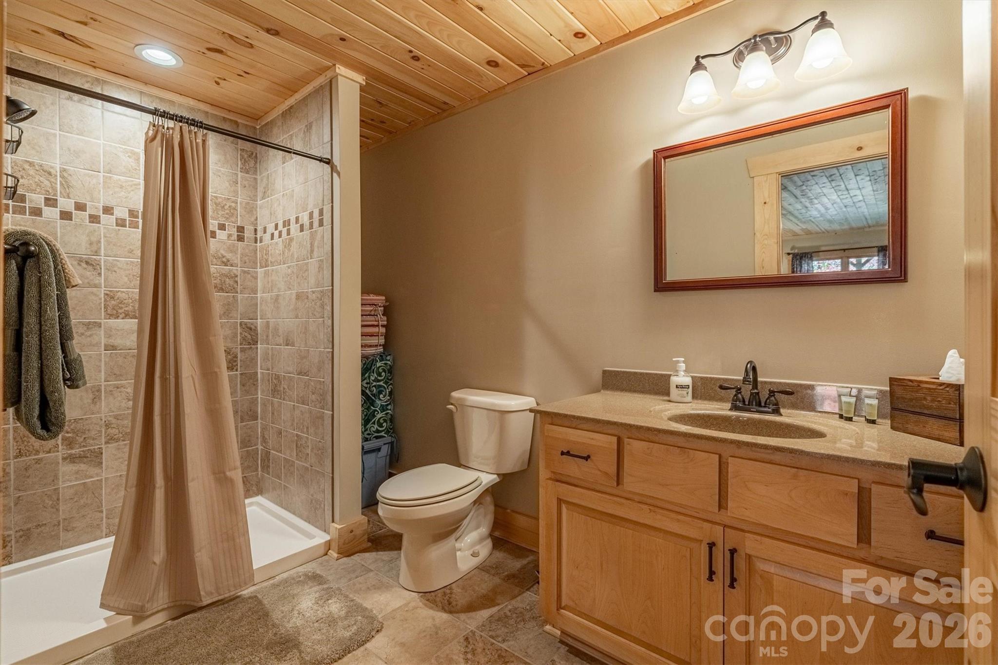 1143 Grandview Peaks Drive Nebo NC 28761