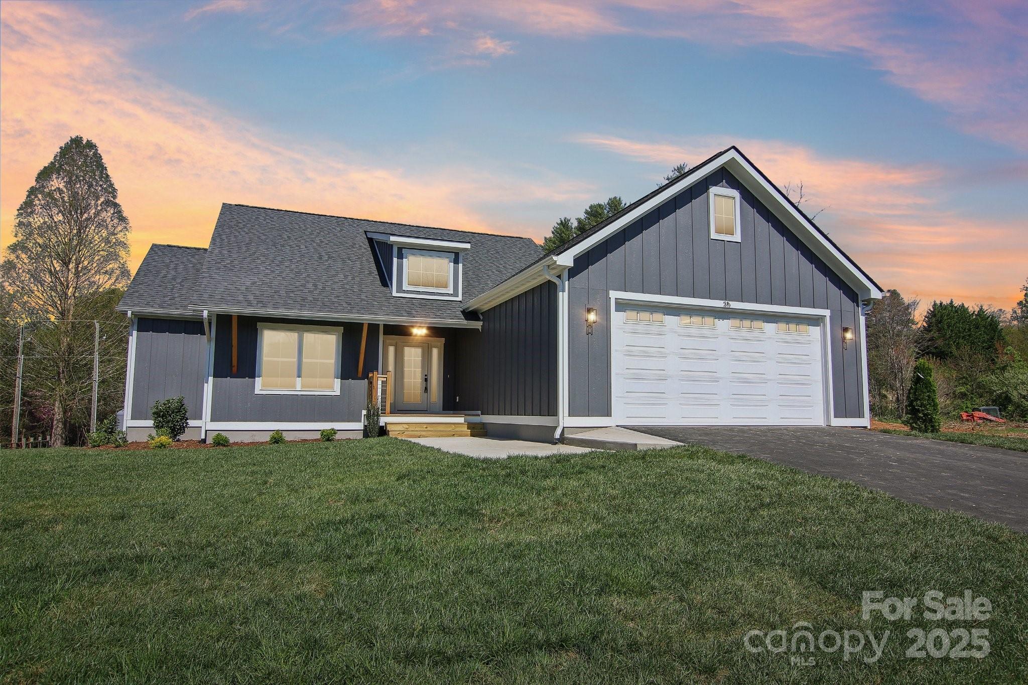 35 Haywood Park Drive Hendersonville NC 28791