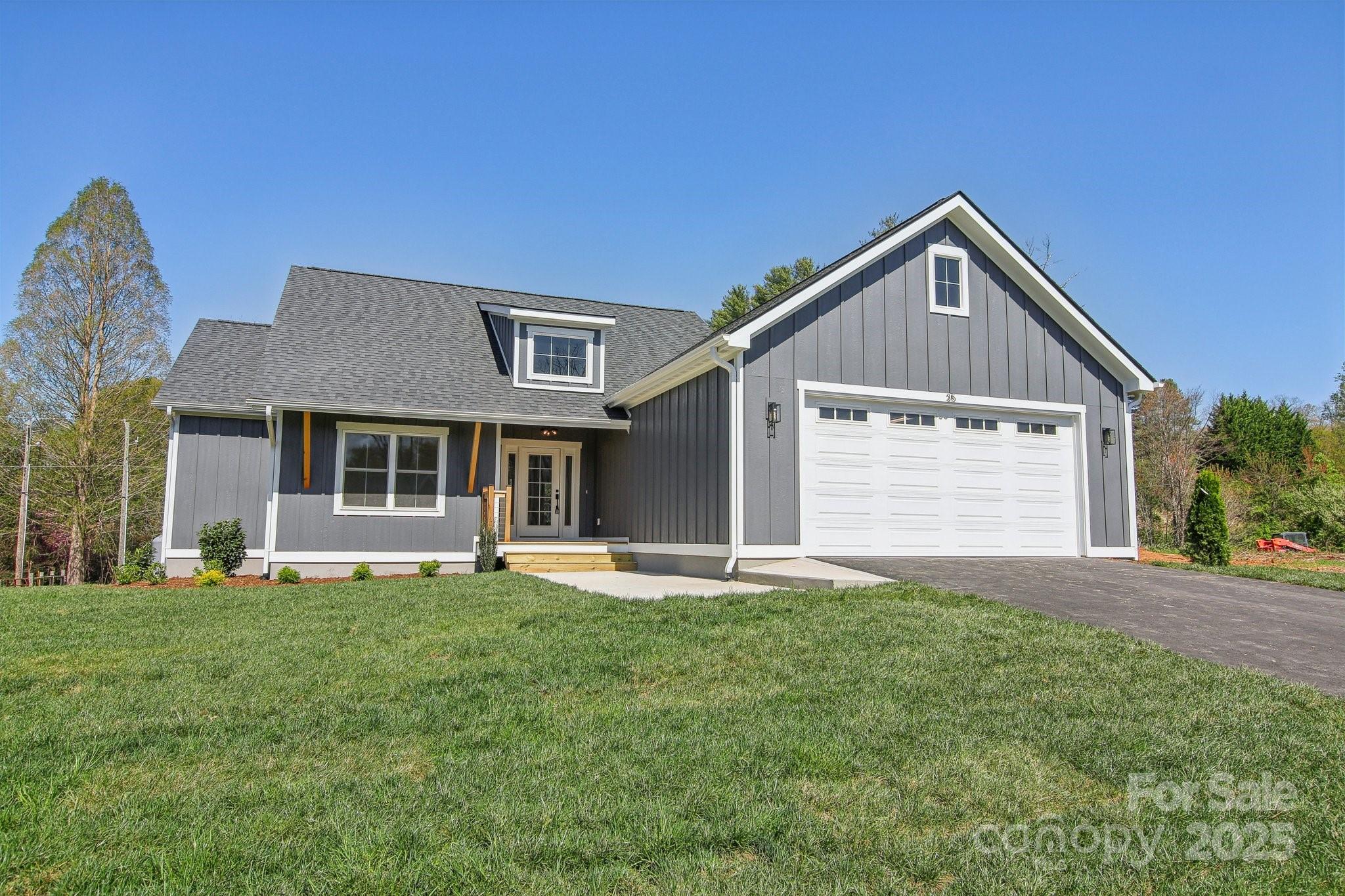 35 Haywood Park Drive Hendersonville NC 28791