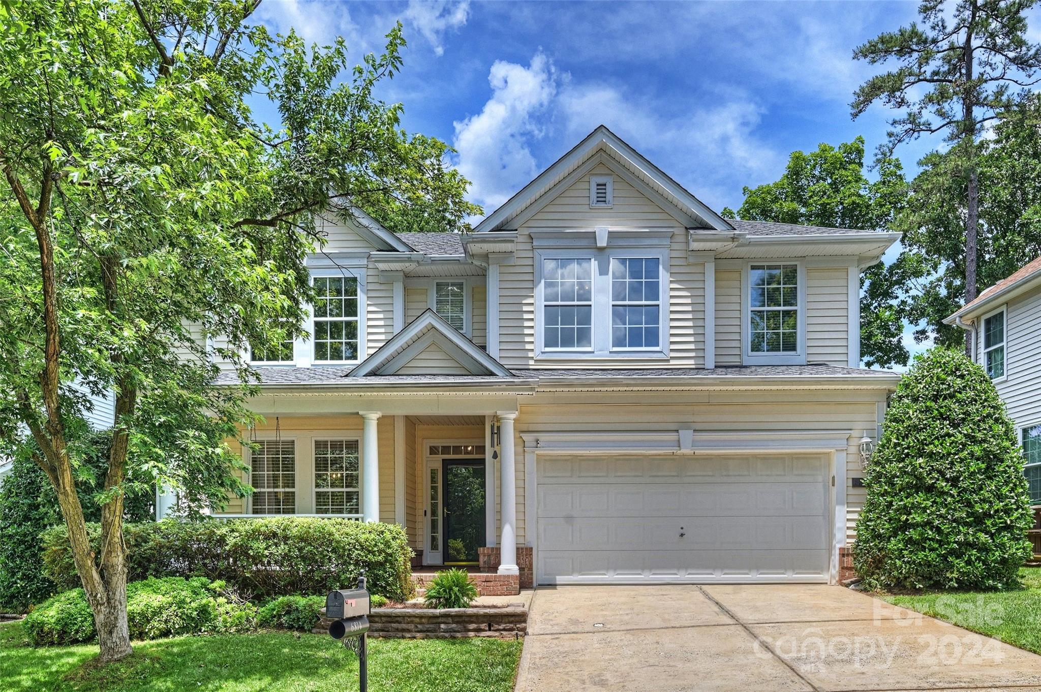 6814 Charter Hills Road Charlotte NC 28277